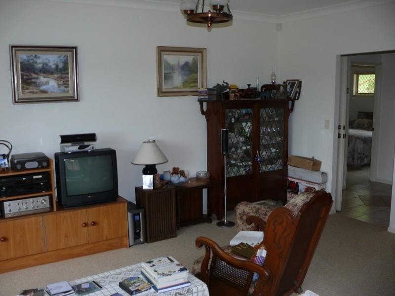 6 Kings Park Court, Oxenford QLD 4210