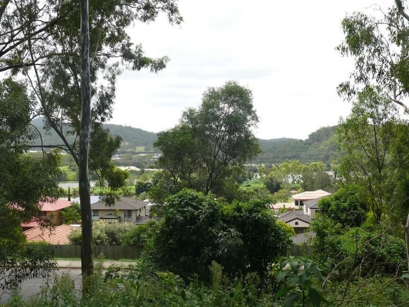 4 Carl Street, Oxenford QLD 4210