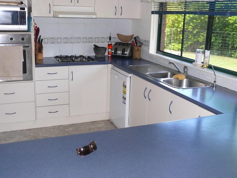 4 Carl Street, Oxenford QLD 4210