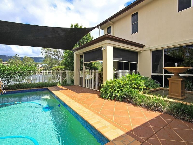 25 Brittany Drive, Oxenford QLD 4210