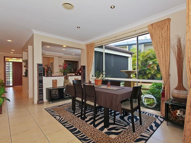 25 Brittany Drive, Oxenford QLD 4210