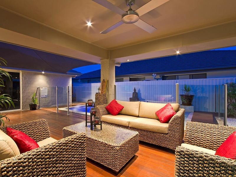 8 Marlow Street, Oxenford QLD 4210