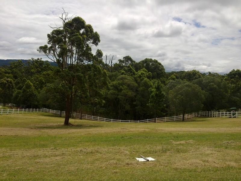 49 Huntington Drive, Maudsland QLD 4210