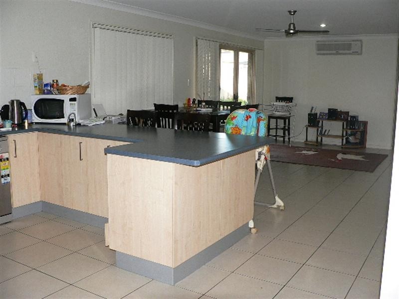 24 Bella Boulevard, Pimpama QLD 4209