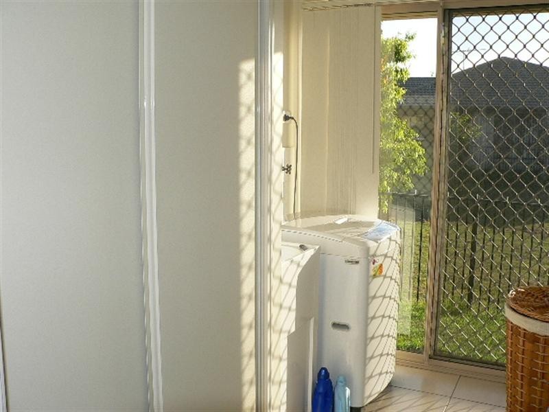 24 Bella Boulevard, Pimpama QLD 4209