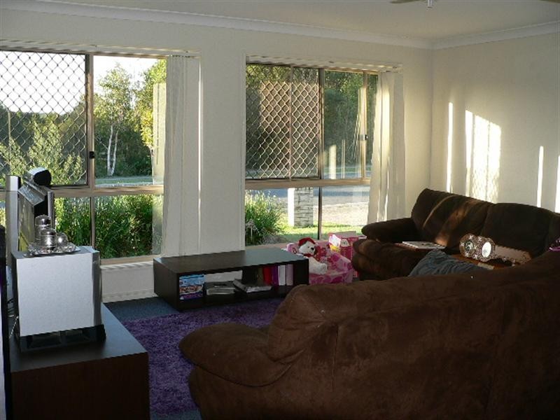 24 Bella Boulevard, Pimpama QLD 4209