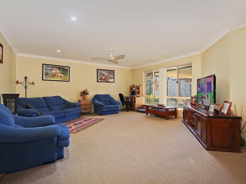 6 Worth Court, Upper Coomera QLD 4209