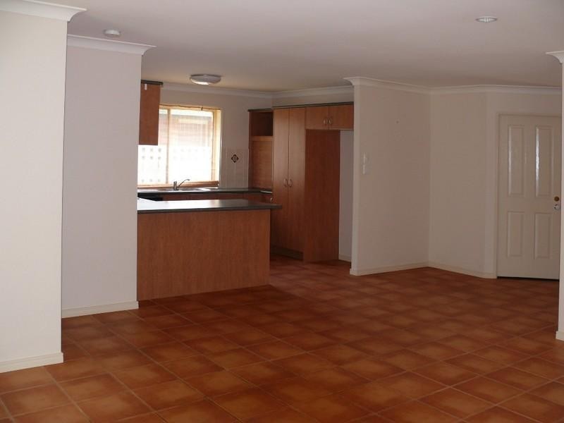 8 Hanoverian Way, Upper Coomera QLD 4209