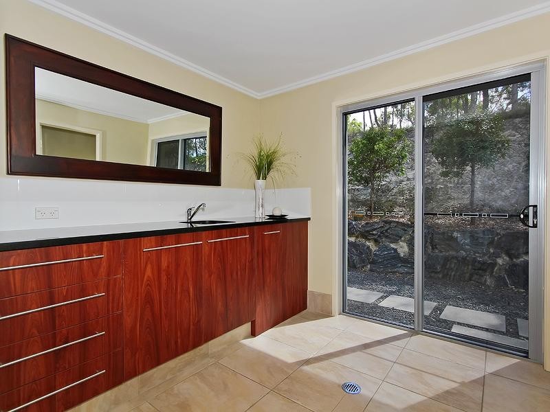 33 Otmoor Road, Wongawallan QLD 4210