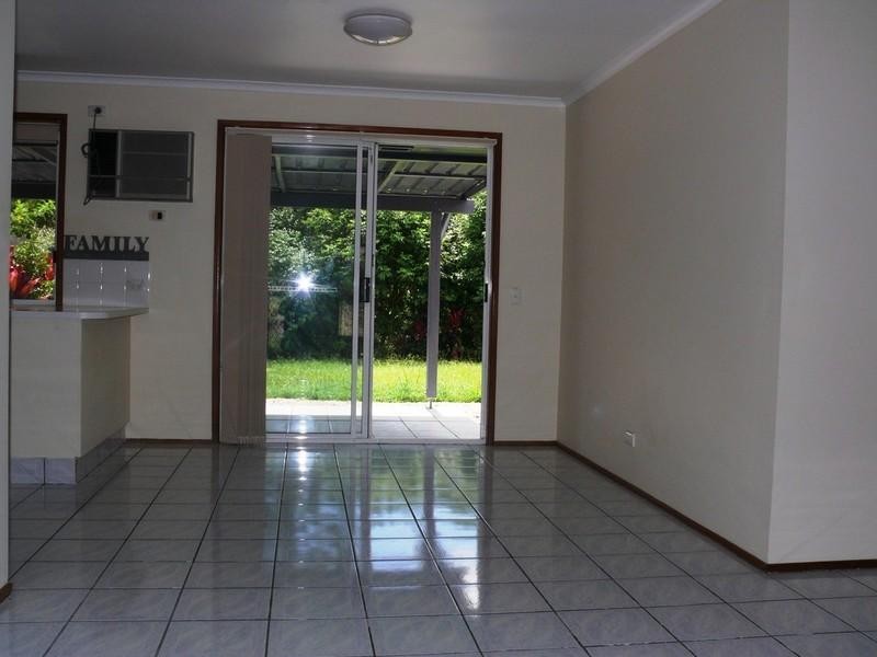 1/24 Chaplin Crescent, Oxenford QLD 4210