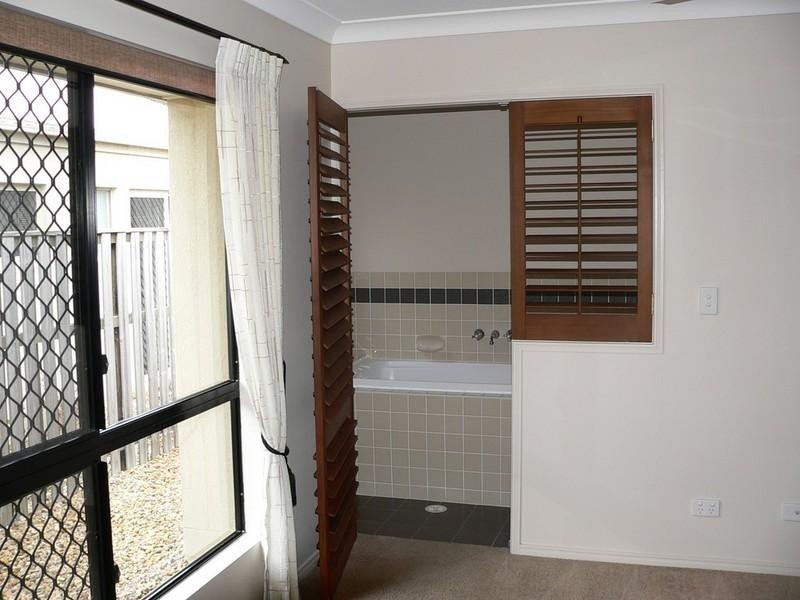 16 Nightjar Drive, Upper Coomera QLD 4209