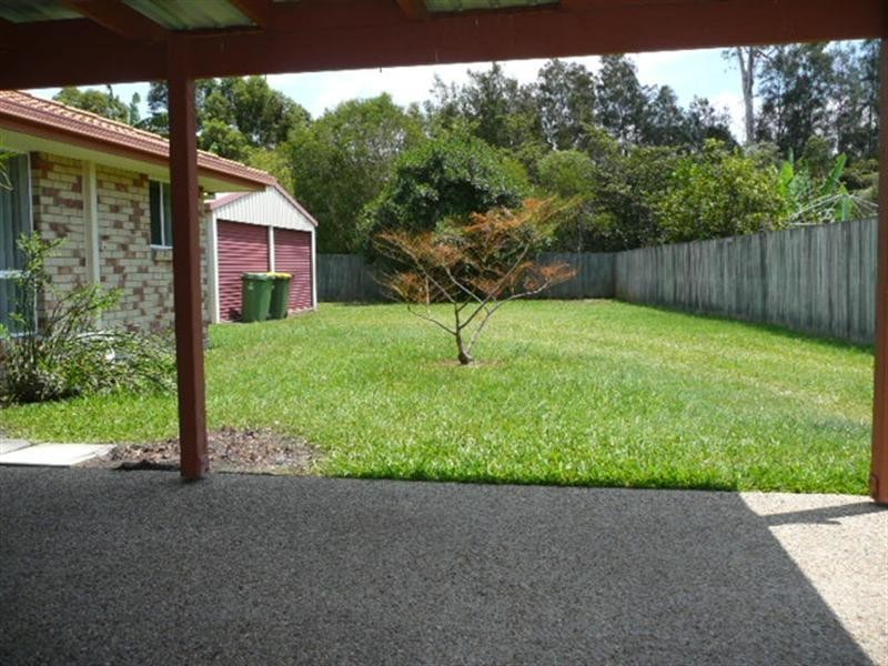 4 Cootharaba Drive, Helensvale QLD 4212