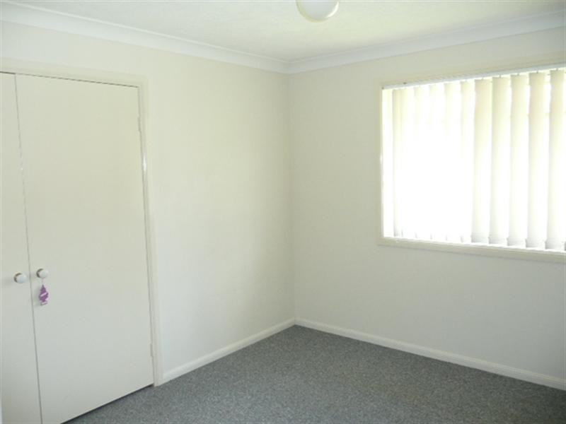 4 Cootharaba Drive, Helensvale QLD 4212