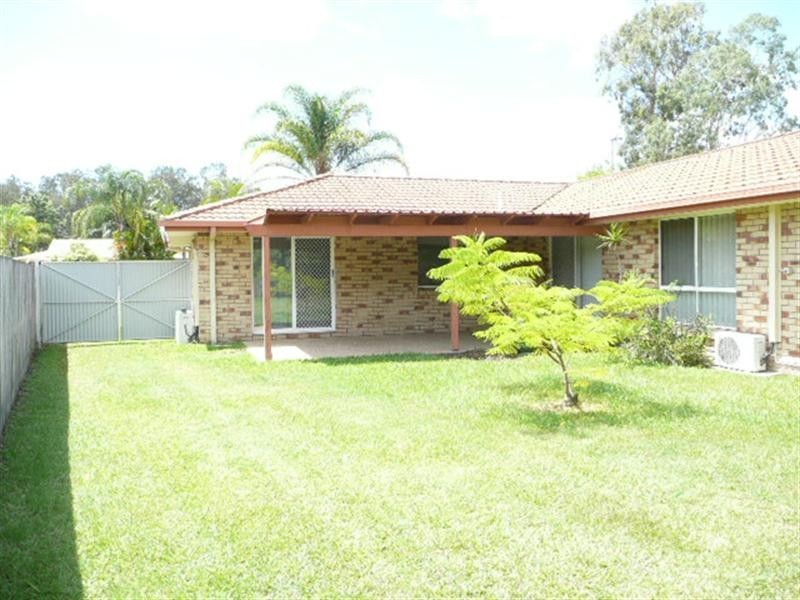 4 Cootharaba Drive, Helensvale QLD 4212
