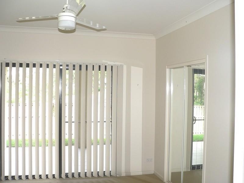 17 Lambert Drive, Maudsland QLD 4210