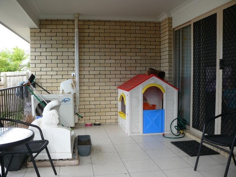 2/7 Freestone Drive, Upper Coomera QLD 4209