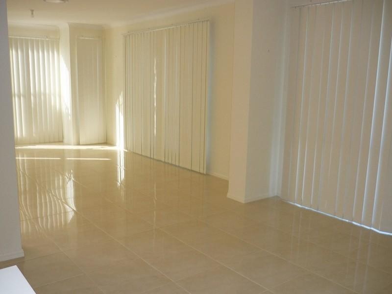 4 Wendy Court, Upper Coomera QLD 4209