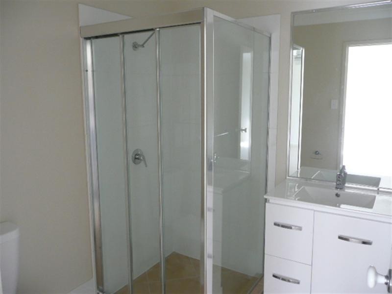 86 Wunburra Circuit, Pacific Pines QLD 4211