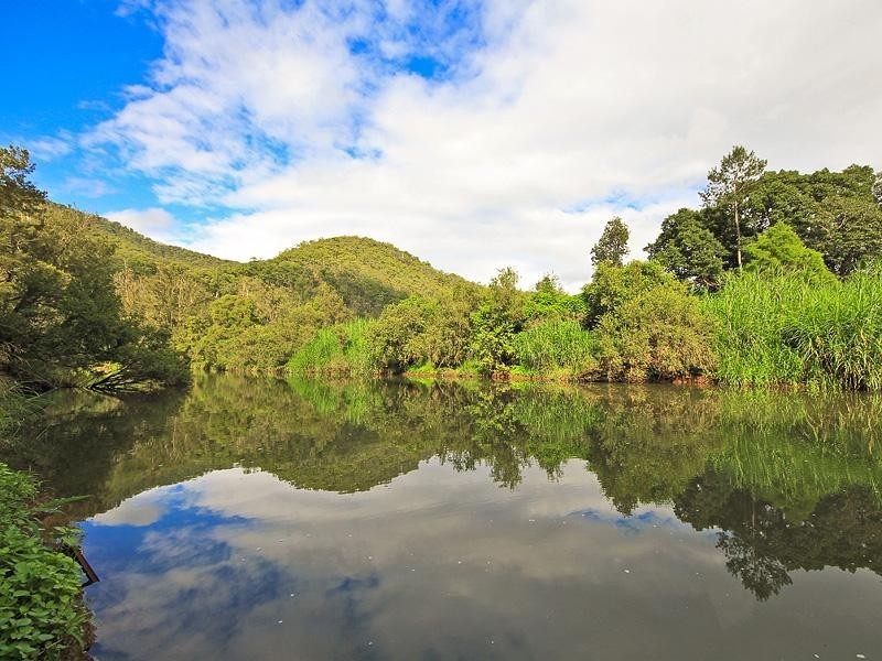 38 Clagiraba Road, Clagiraba QLD 4211