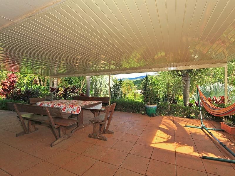 38 Clagiraba Road, Clagiraba QLD 4211