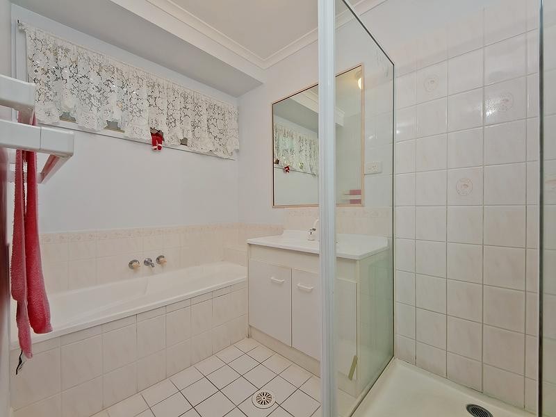 11 Banka Avenue, Jacobs Well QLD 4208