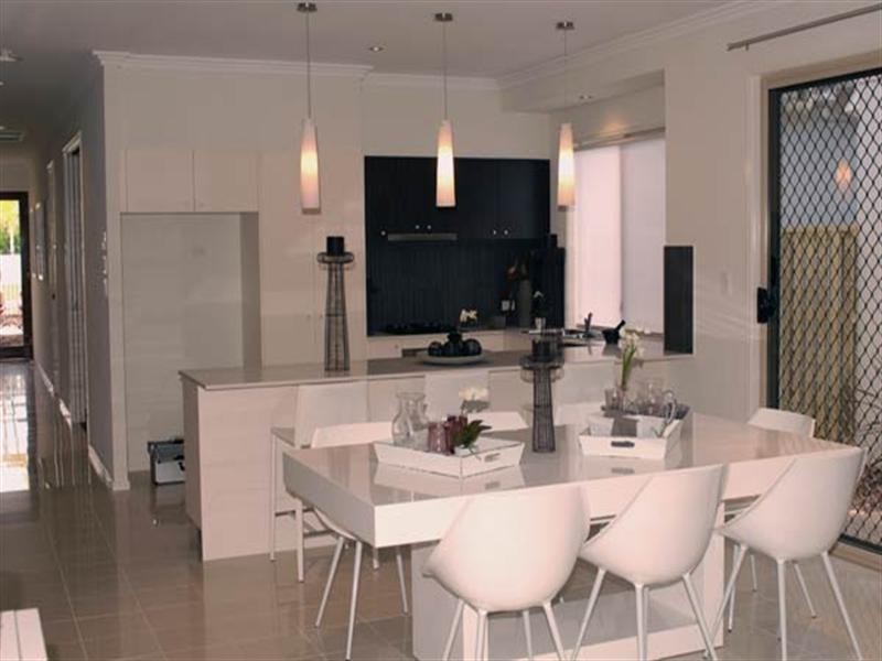 10 Hans Street, Upper Coomera QLD 4209