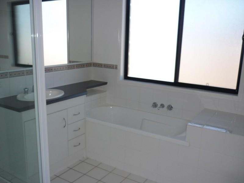 38 Gannon Way, Upper Coomera QLD 4209