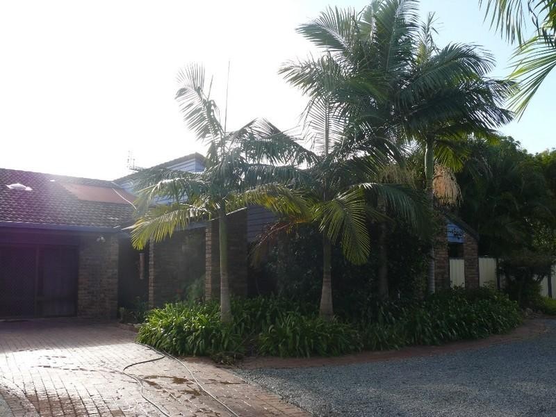 5A California Drive, Oxenford QLD 4210