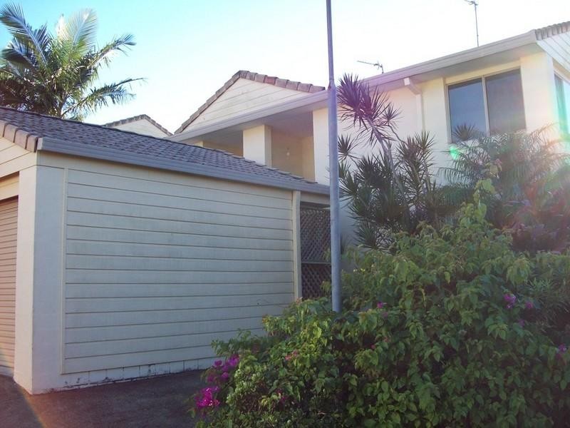 214/641 Pine Ridge Road, Biggera Waters QLD 4216