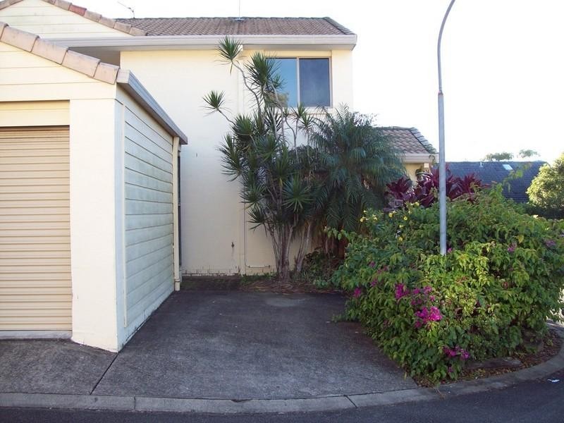 214/641 Pine Ridge Road, Biggera Waters QLD 4216