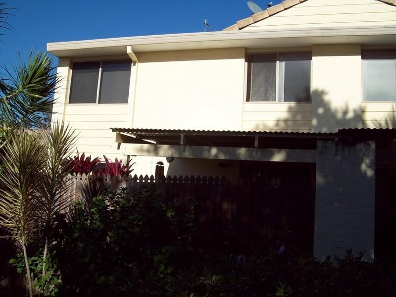 214/641 Pine Ridge Road, Biggera Waters QLD 4216