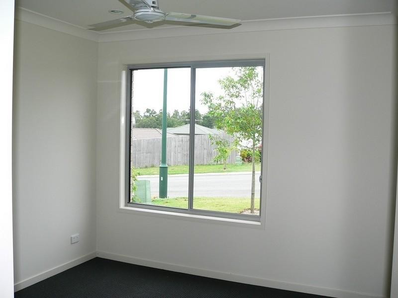 4 Reagan Close, Pimpama QLD 4209