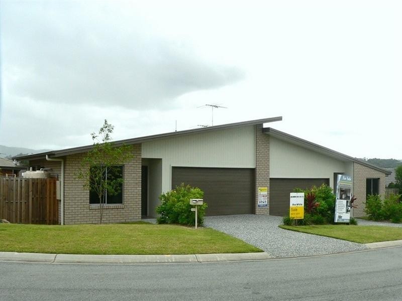 4 Reagan Close, Pimpama QLD 4209