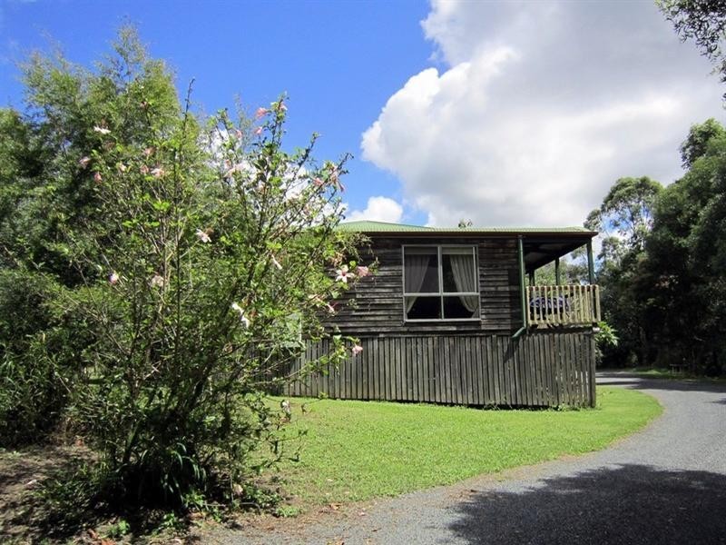 84 Chesterton Road, Guanaba QLD 4210