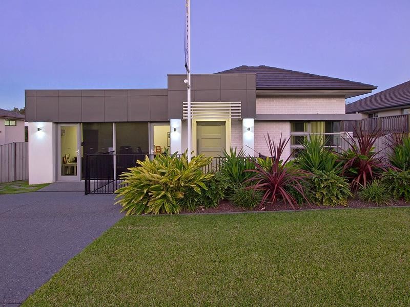 36 Candlebark Circuit, Upper Coomera QLD 4209