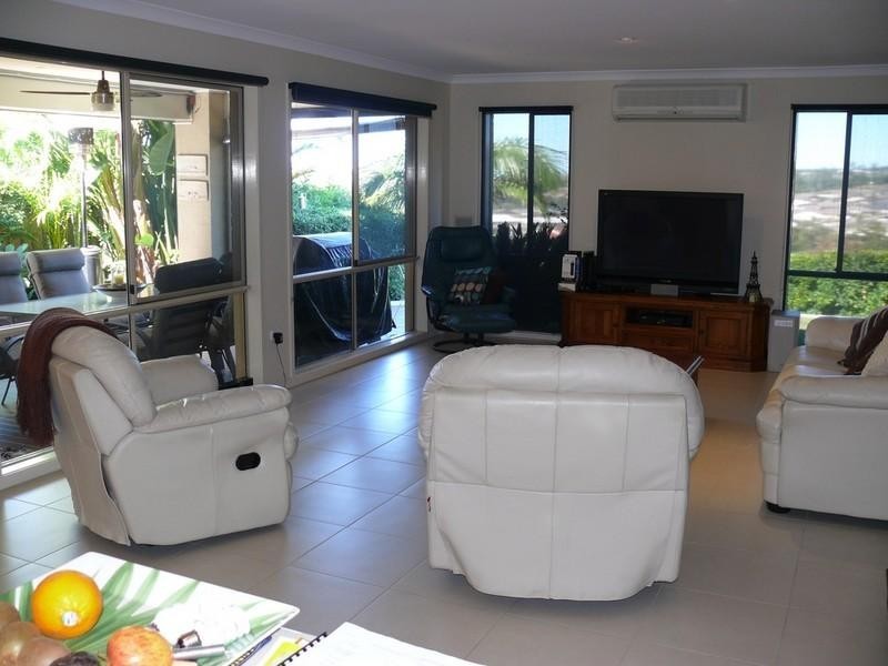 23 Maloney Crescent, Maudsland QLD 4210