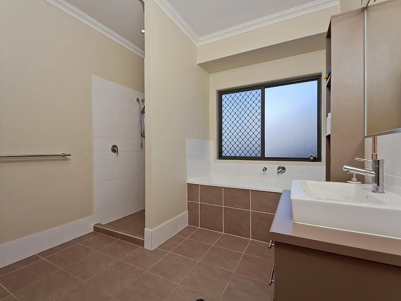 8 Stonecurlew Street, Upper Coomera QLD 4209