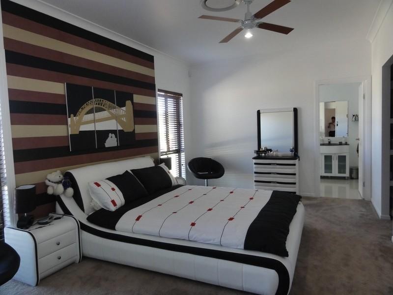 10 Greenacre Way, Maudsland QLD 4210