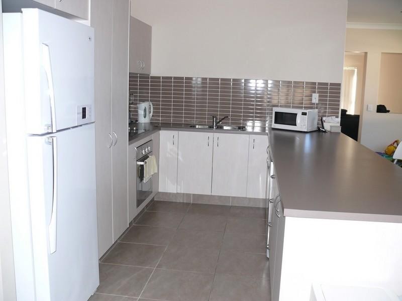 8 Chinaberry Crescent, Upper Coomera QLD 4209