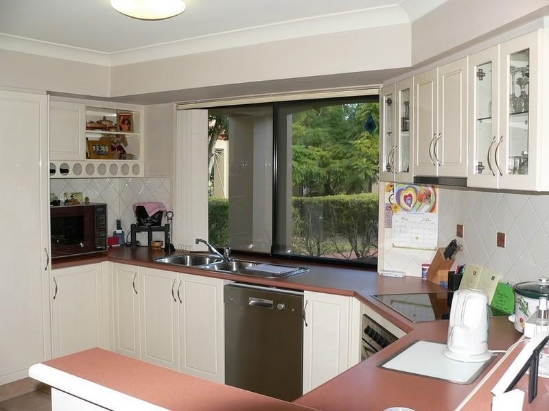 2/23 Santa Barbara Road, Hope Island QLD 4212