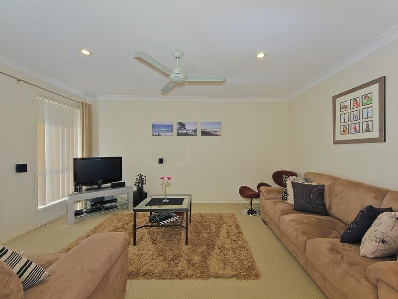 10 Old Kent Road, Upper Coomera QLD 4209