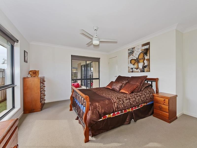 6 Ansett Way, Upper Coomera QLD 4209