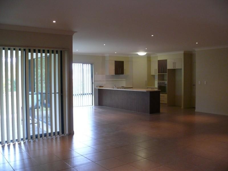 10 Amaranth Crescent, Upper Coomera QLD 4209