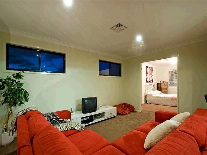 26 Temple Island Circuit, Oxenford QLD 4210