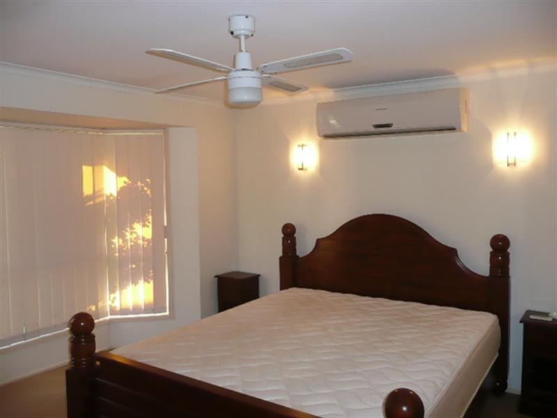 129 Mildura Drive, Helensvale QLD 4212