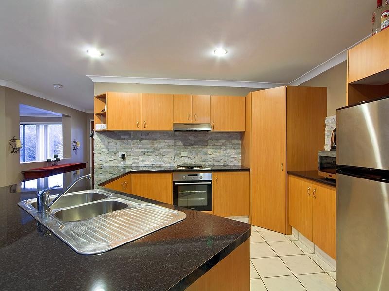 5 Sandhurst Crescent, Upper Coomera QLD 4209