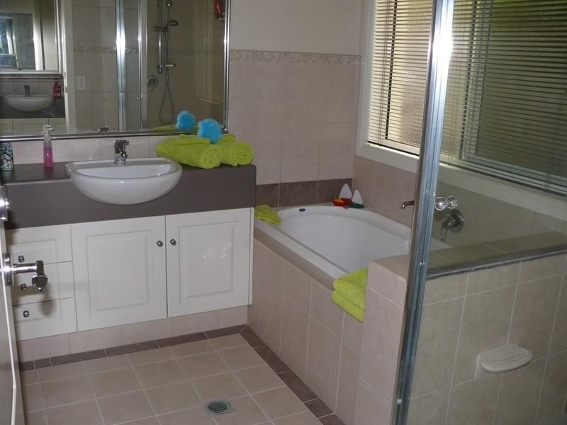 24 Princeton Street, Oxenford QLD 4210