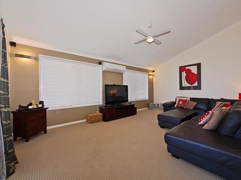 12 Lysterfield Rise, Upper Coomera QLD 4209