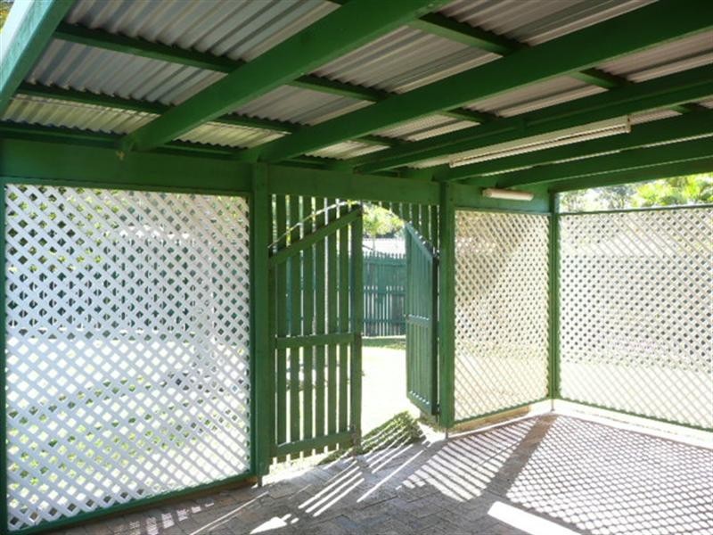 31 Nina Parade, Arundel QLD 4214