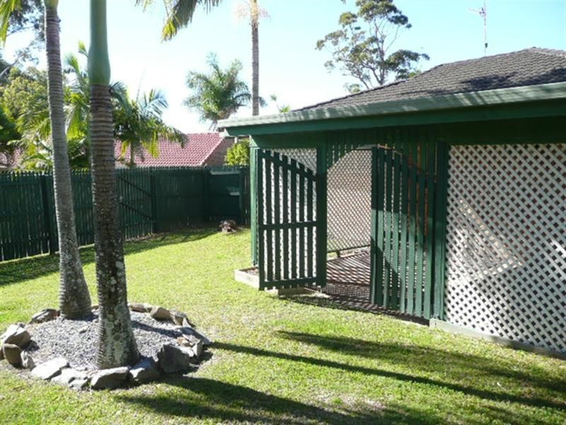 31 Nina Parade, Arundel QLD 4214